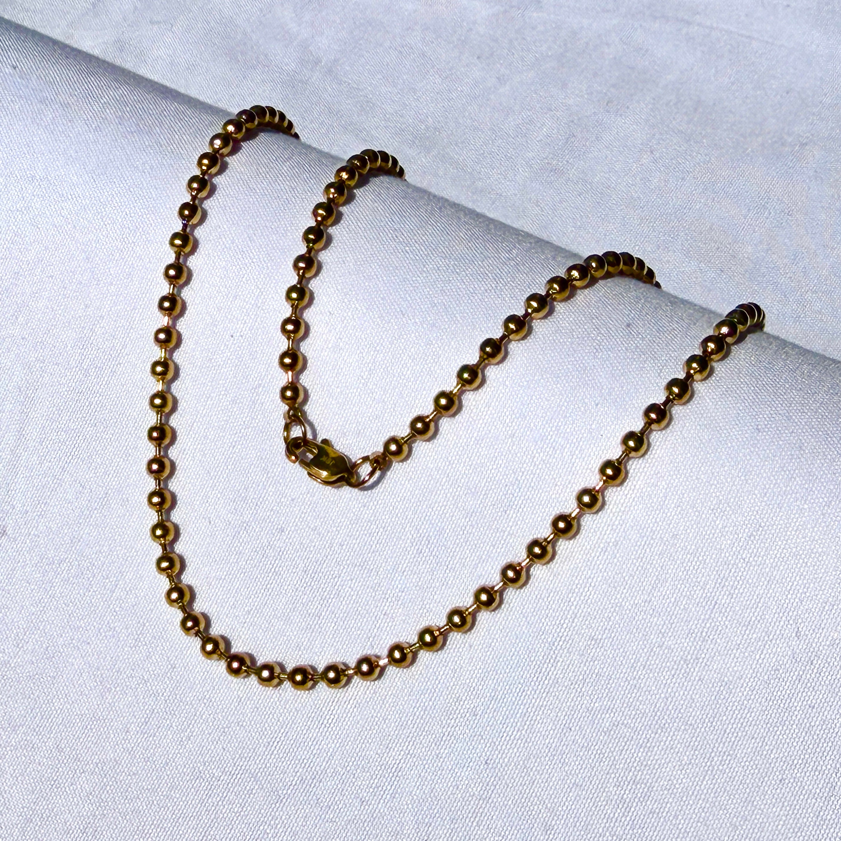 Cadena Militar Mujer