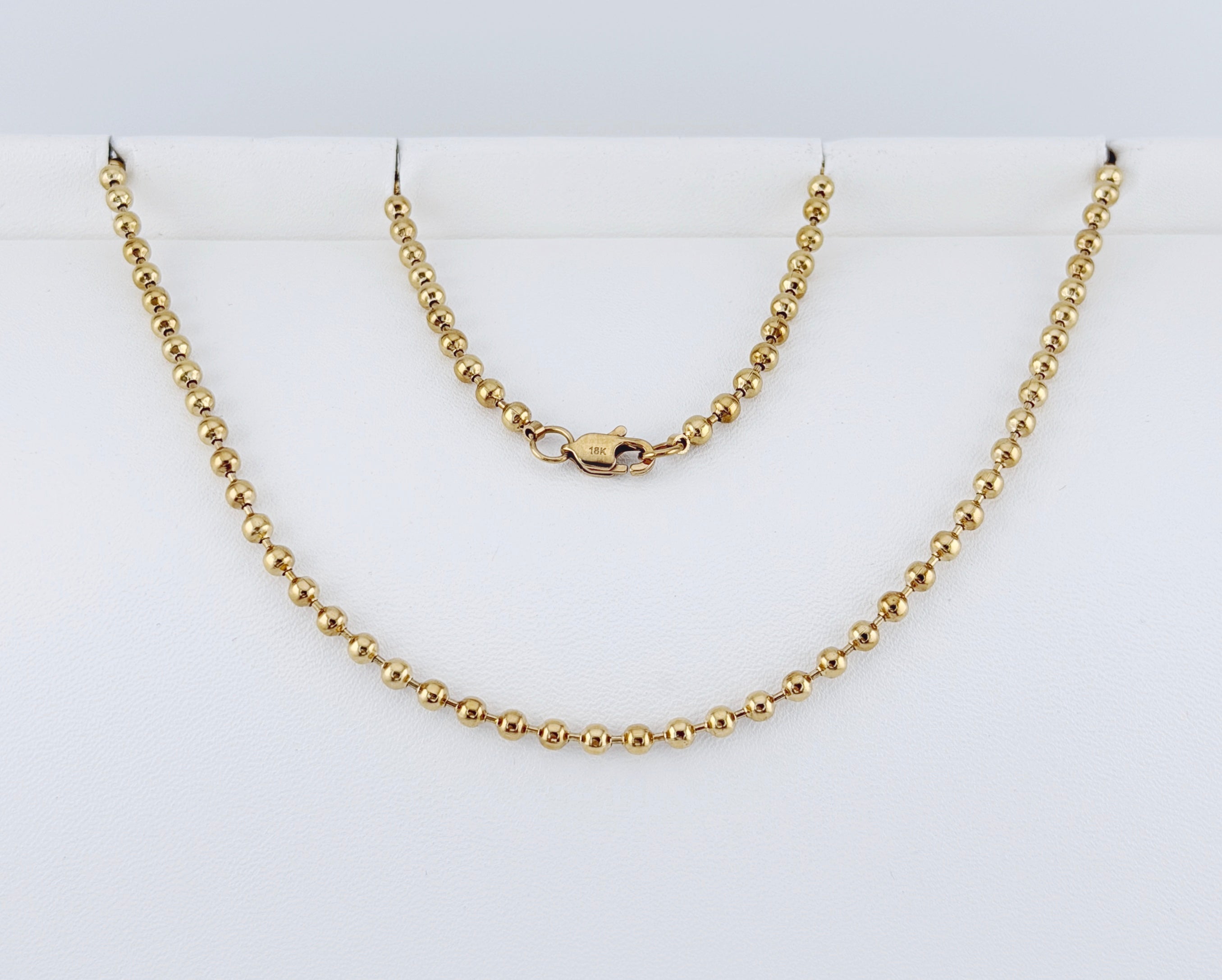 Cadena Militar Mujer